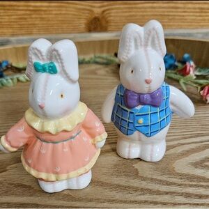 Vintage 80’s Set of Bunny Ceramic Salt and Pepper Shakers by RUSS  hand painted